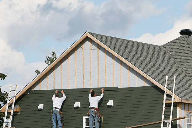 Professional Siding Installation technician working in Zoar, OH